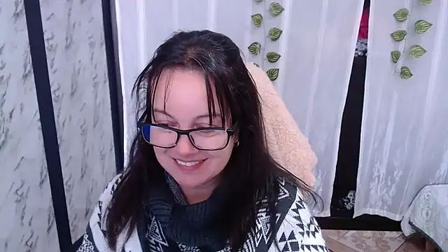 Snapshot of Sonialorens_ chatting on 02/28/25, 05:04 Sonialorens  online show from 02/28/25, 05:04