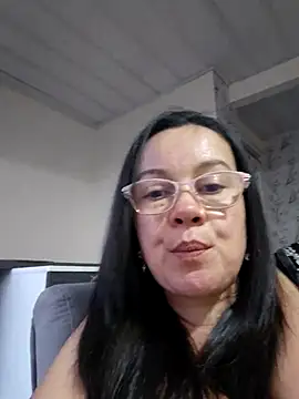 Sonialorens  online show from 06/14/26, 11:07
