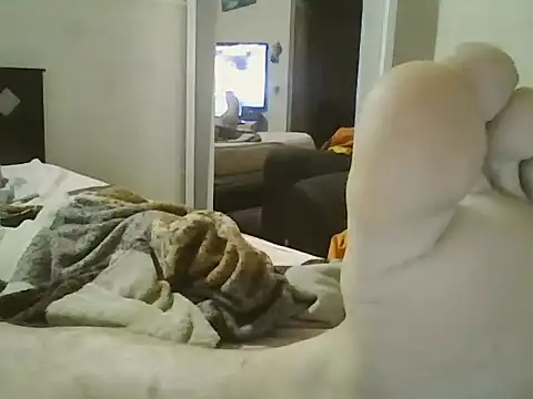 Snapshot of starplss chatting on 11/13/25, 03:05 starplss online show from 11/13/25, 03:05