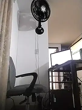 Snapshot of starplss chatting on 01/12/26, 02:39 starplss online show from 01/12/26, 02:39