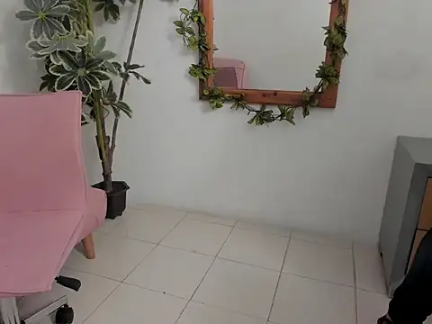 Snapshot of starplss chatting on 03/15/26, 09:54 starplss online show from 03/15/26, 09:54