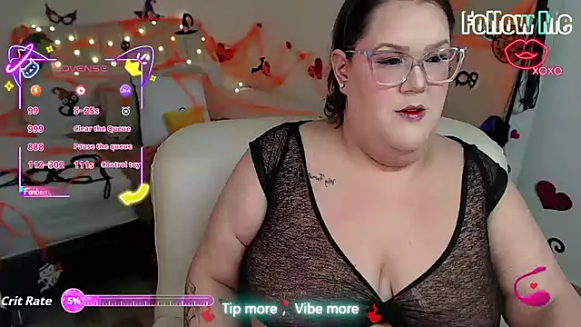 GiannaMorrys online show from 10/24/25, 01:57