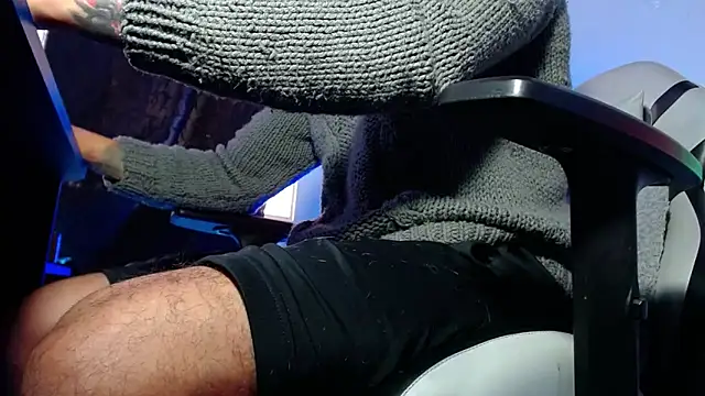 Snapshot of sebastian_horny chatting on 02/07/26, 01:04 sebastian horny online show from 02/07/26, 01:04