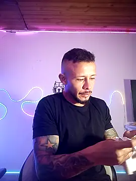 Snapshot of sebastian_horny chatting on 03/20/26, 09:25 sebastian horny online show from 03/20/26, 09:25