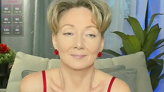 Snapshot of AkexandraFix chatting on 02/02/26, 01:54 AkexandraFix online show from 02/02/26, 01:54