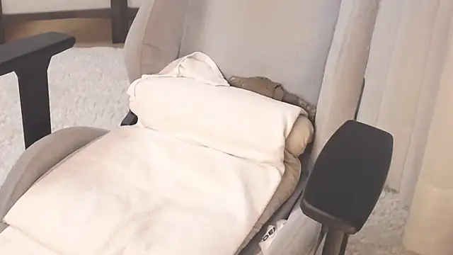 ms Hot milf online show from 09/28/25, 03:56