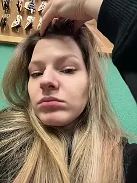 MaryHiggins online show from 12/17/25, 09:04