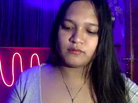 EmpressYna online show from 10/19/25, 04:18