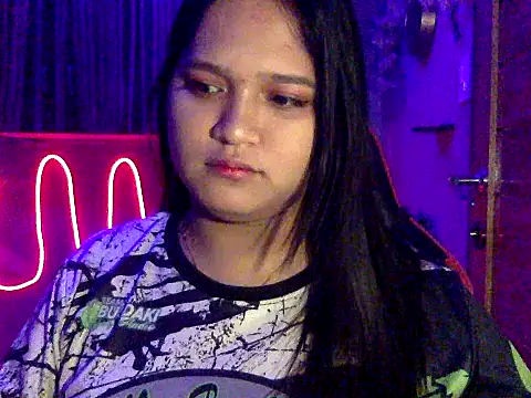 EmpressYna online show from 10/25/25, 09:42