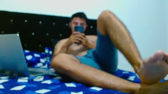 Snapshot of jimmy_scoot chatting on 12/22/24, 03:44 jimmy scoot online show from 12/22/24, 03:44