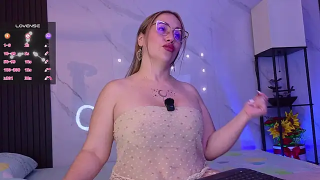 hotpawgmilf online show from 06/14/26, 12:30