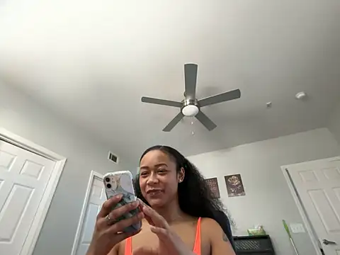 RylHoneyy online show from 01/17/26, 07:28