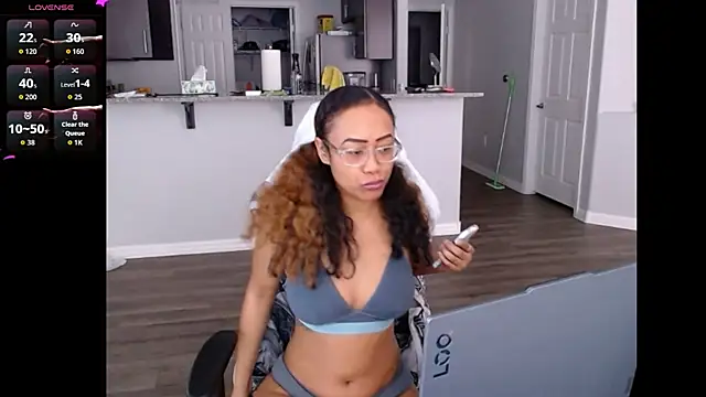 RylHoneyy online show from 06/25/26, 05:39
