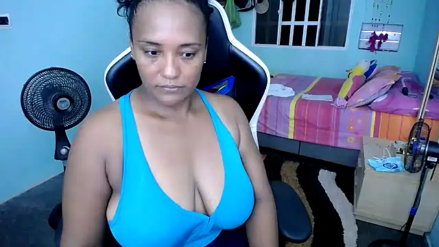 marysol83 online show from 12/19/25, 01:34