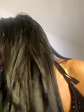 WHAAATTTTTTTTTT online show from 10/01/25, 06:25