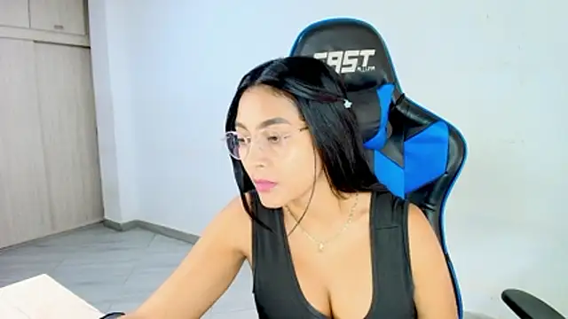 sophiax-x online show from 03/06/26, 03:08