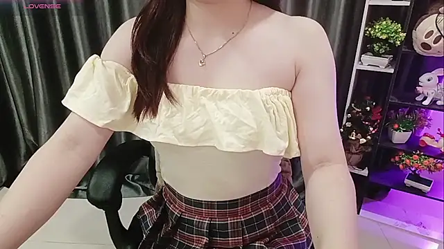 Snapshot of Yuki-yio chatting on 03/24/26, 01:21 Yuki-yio online show from 03/24/26, 01:21