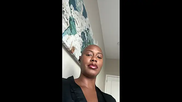 Snapshot of HoneyDripHer chatting on 11/22/25, 07:35 HoneyDripHer online show from 11/22/25, 07:35