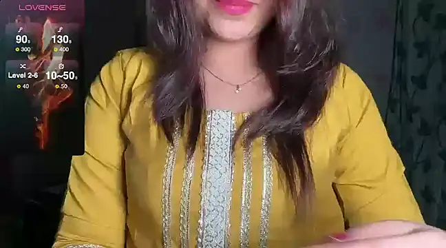Snapshot of Sizzling__ZAARA chatting on 12/22/24, 09:44 Sizzling ZAARA online show from 12/22/24, 09:44