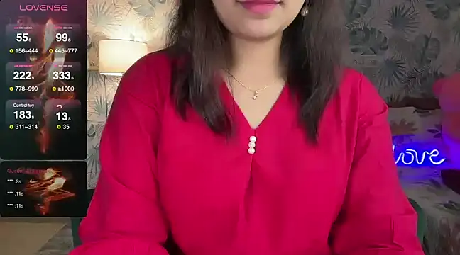 Snapshot of Sizzling__ZAARA chatting on 01/10/25, 05:24 Sizzling ZAARA online show from 01/10/25, 05:24