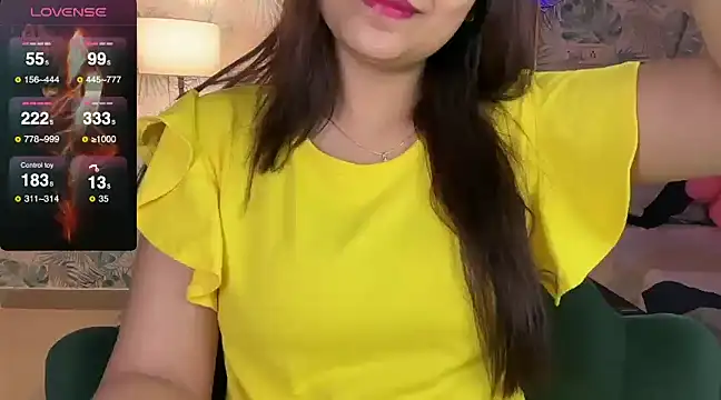 Snapshot of Sizzling__ZAARA chatting on 02/24/25, 12:26 Sizzling ZAARA online show from 02/24/25, 12:26