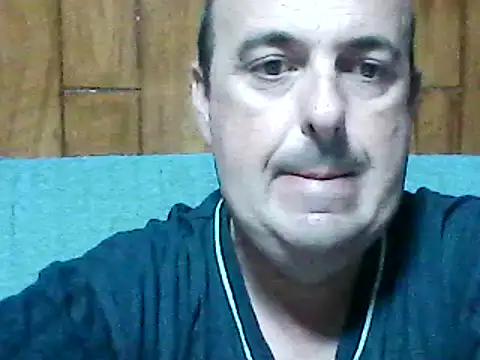 Snapshot of Hot-pico76 chatting on 10/18/25, 10:10 Hot-pico76 online show from 10/18/25, 10:10