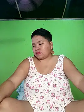 hotpussyxxx33x online show from 04/28/26, 05:12