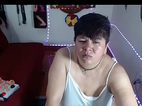 angelitolove727 online show from 06/24/26, 11:59