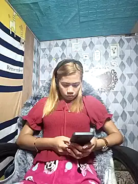 Snapshot of Cutie_body11 chatting on 12/10/24, 01:22 Cutie body11 online show from 12/10/24, 01:22