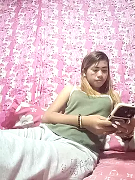 Snapshot of Cutie_body11 chatting on 02/04/25, 06:14 Cutie body11 online show from 02/04/25, 06:14