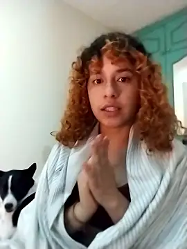 Snapshot of EmmaMelissa0521 chatting on 01/15/26, 02:49 EmmaMelissa0521 online show from 01/15/26, 02:49