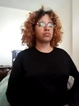 Snapshot of EmmaMelissa0521 chatting on 02/07/26, 06:22 EmmaMelissa0521 online show from 02/07/26, 06:22