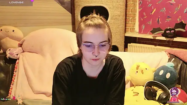 GamerGirl Eve online show from 11/25/25, 06:08