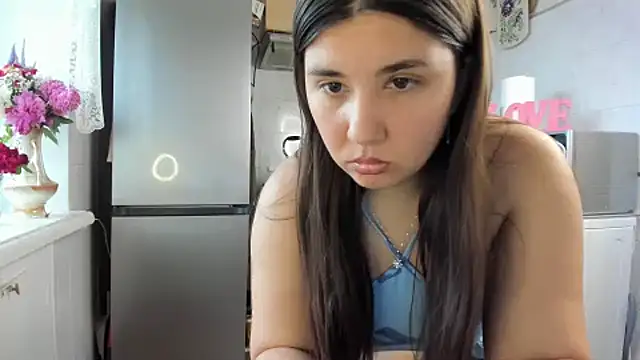MiaMarrone online show from 06/16/26, 03:47