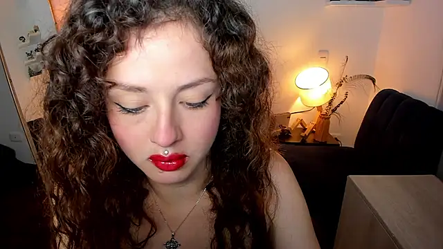 Cassandra Caiin online show from 05/07/26, 02:28