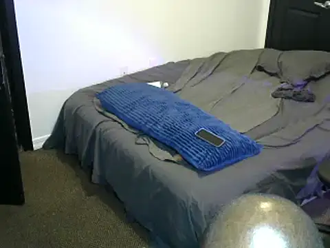 Snapshot of realninafame chatting on 12/23/24, 01:18 realninafame online show from 12/23/24, 01:18