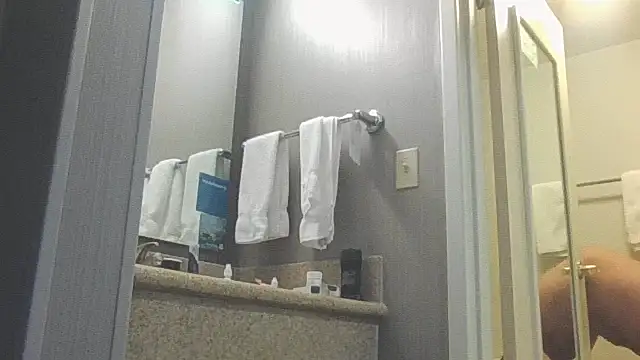 Snapshot of Yankeedave420 chatting on 12/22/25, 01:41 Yankeedave420 online show from 12/22/25, 01:41