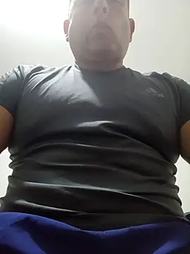 Snapshot of chicoguapo8 chatting on 03/21/25, 03:12 chicoguapo8 online show from 03/21/25, 03:12