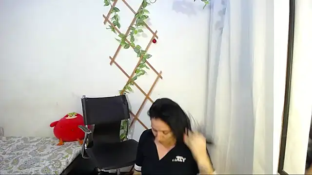 alexa milsf online show from 12/24/24, 05:16