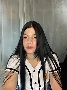 Estefani 32 online show from 05/09/26, 06:02