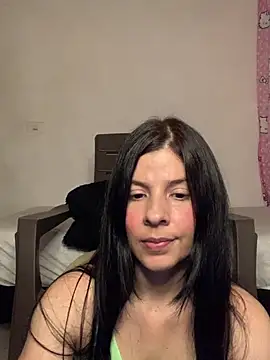 Estefani 32 online show from 06/20/26, 06:54