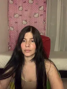 Estefani 32 online show from 06/21/26, 07:27