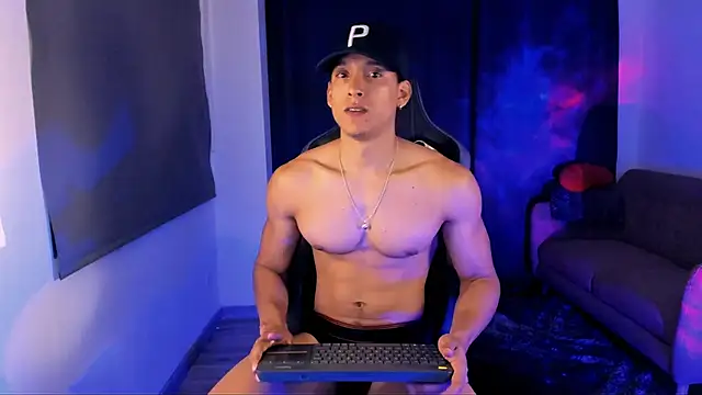 Liam V online show from 03/20/25, 04:18