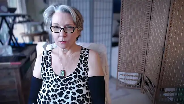 Snapshot of petradaniels chatting on 02/20/26, 07:25 petradaniels online show from 02/20/26, 07:25