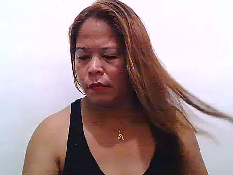 Snapshot of yummytitsxxx168 chatting on 08/03/26, 12:20 yummytitsxxx168 online show from 08/03/26, 12:20