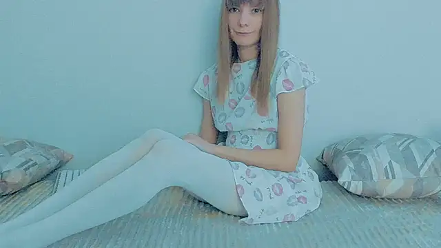 Snapshot of YourCaramel chatting on 10/14/25, 04:02 YourCaramel online show from 10/14/25, 04:02