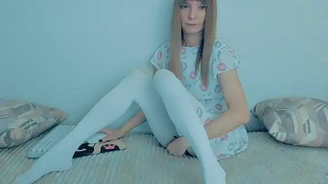 YourCaramel online show from 11/02/25, 03:42