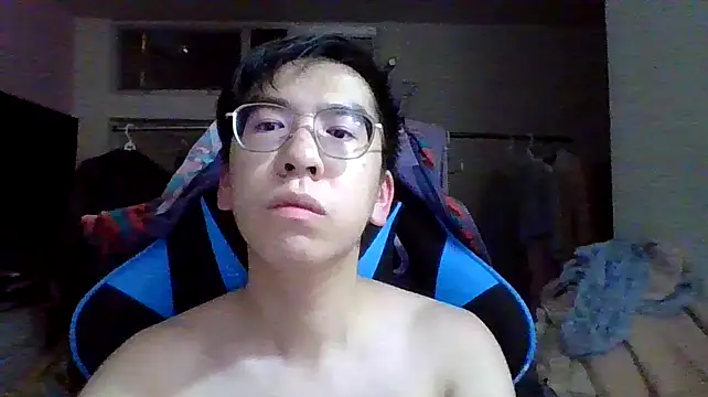 Snapshot of charlie_xdd chatting on 02/18/25, 12:28 charlie xdd online show from 02/18/25, 12:28