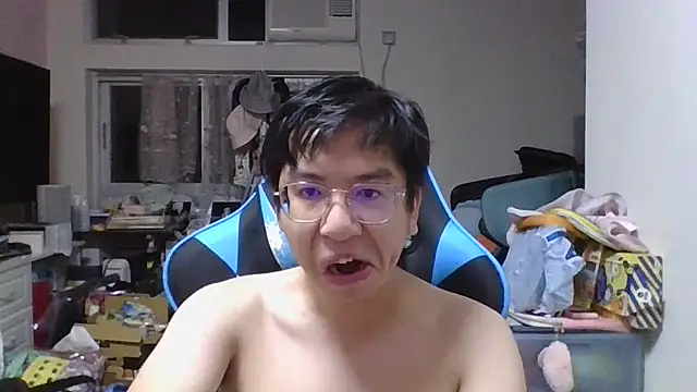 Snapshot of charlie_xdd chatting on 11/01/25, 10:39 charlie xdd online show from 11/01/25, 10:39