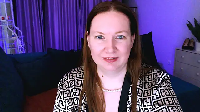 Snapshot of GoddessLara chatting on 02/22/25, 03:45 GoddessLara online show from 02/22/25, 03:45